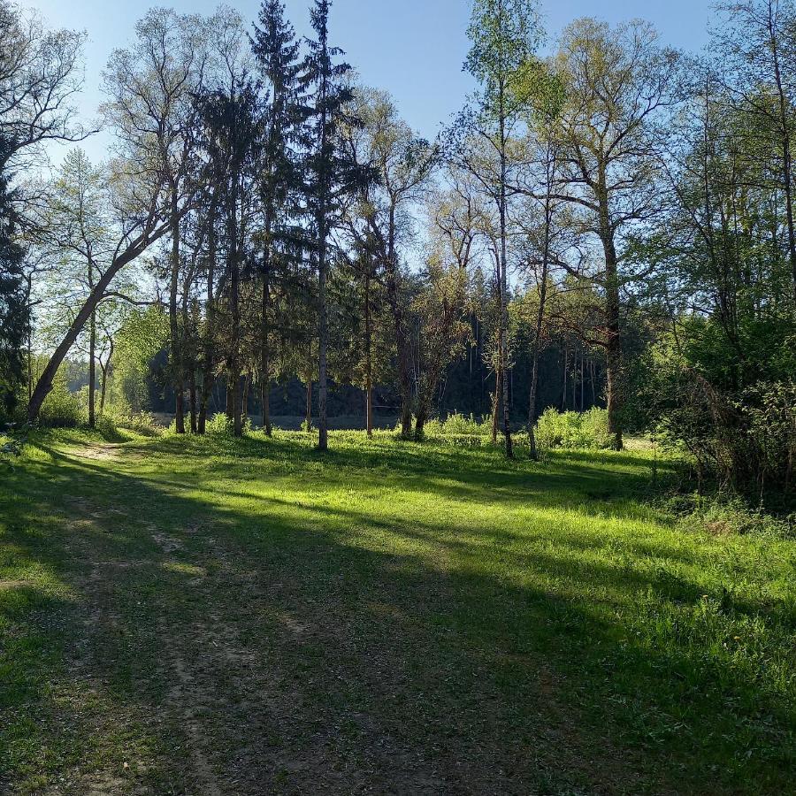 Ozolu Gatve 2- No Cesim 7 Km Lägenhet Jānamuiža Exteriör bild